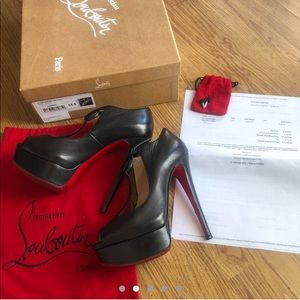 Christian Louboutin Alta Poppins Heels
